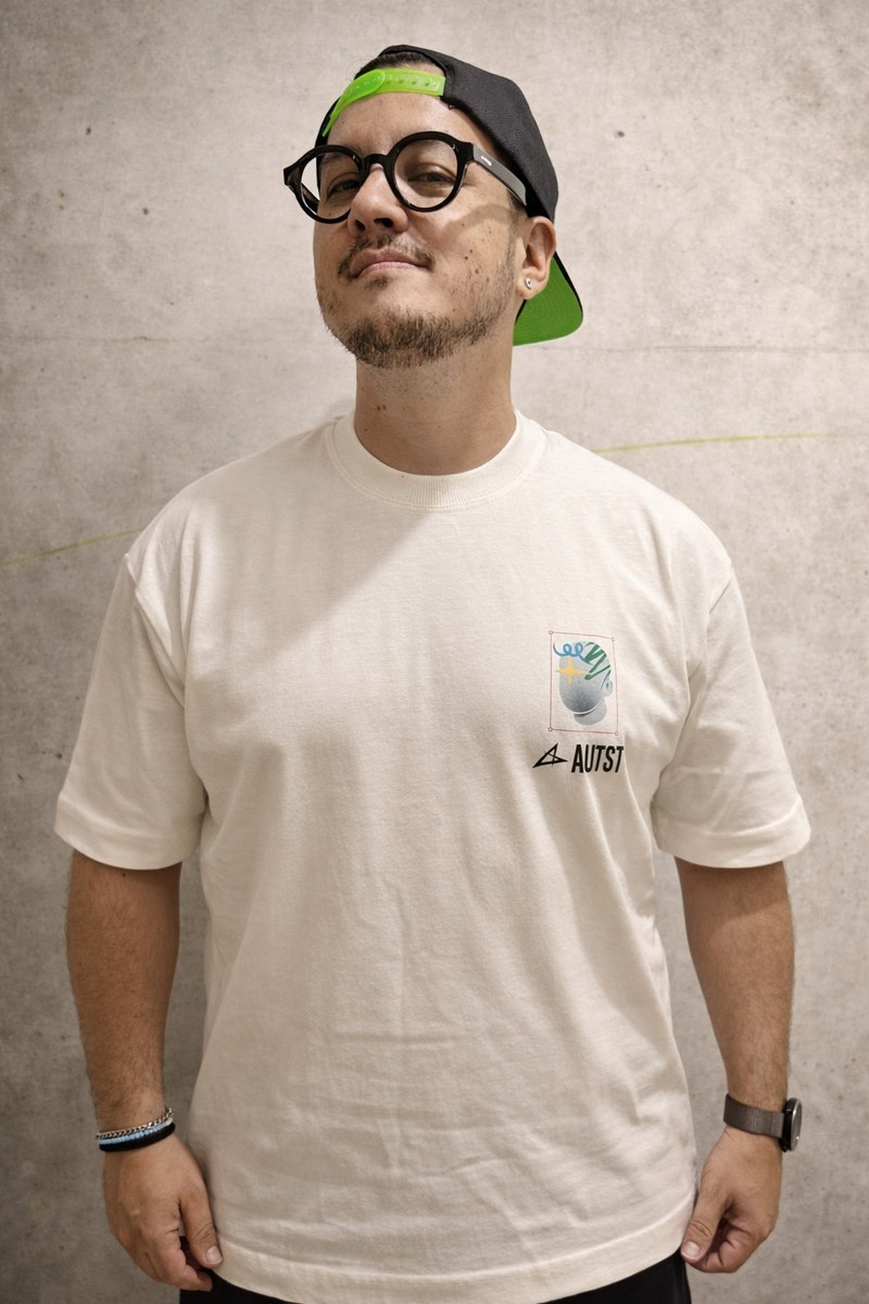 Camiseta Oversized AUTST — Stop Masking Be You